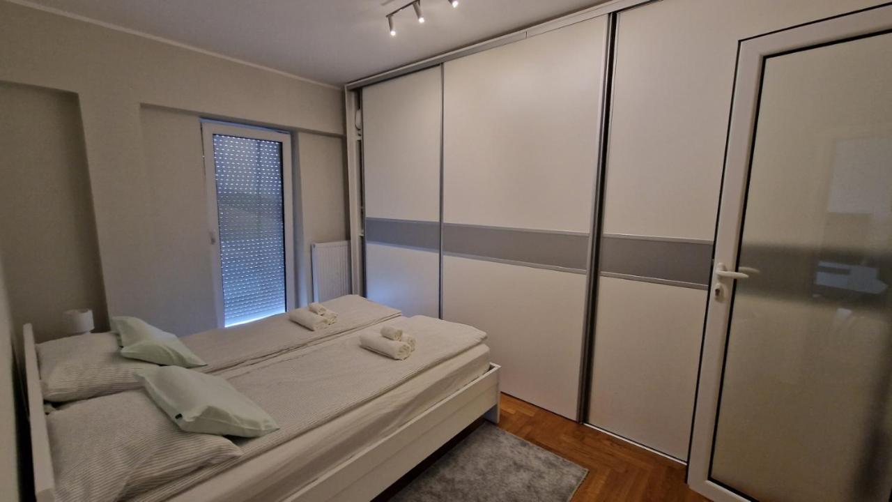 Lux Apartman Ava Kikinda Eksteriør billede